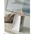 Borsa LV OnTheGo MM Tessuto Monogram M24708