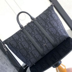 Qualità Specchio Replica Dior Weekender 40 Borse Firmate Maxi Dior Oblique Jacquard Nero Riproduzione Fedele Dior Weekender 40 Borse Firmate Replica Maxi Dior Oblique Jacquard Nero imitazioni