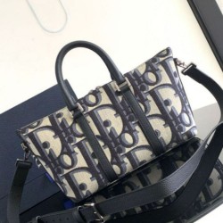 Qualità Specchio Replica Dior Weekender 25 Perfetta Beige Maxi Dior Oblique Jacquard Riproduzione Fedele Dior Weekender 25 Replica Perfetta Beige Maxi Dior Oblique Jacquard imitazioni