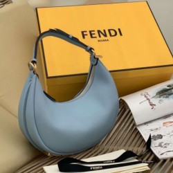 Qualità Specchio Replica Bora Pari all'originale replica Hobo Piccola Fendi Fendigraphy Azzurro Chiaro Riproduzione Fedele Bora Pari all'originale replica Hobo Piccola Fendi Fendigraphy Azzurro Chiaro imitazioni