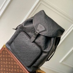 Qualità Specchio Replica Zaino Louis Vuitton Montsouris Monogramma Taurillon M23127 Riproduzione Fedele Zaino Louis Vuitton Montsouris Monogramma Taurillon M23127 imitazioni