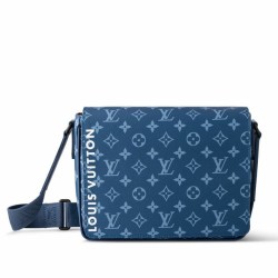 Riproduzione Fedele Borsa Replica 1:1 Louis Vuitton District PM Tela monogramma blu M23785 imitazioni