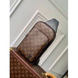 Borsa a tracolla Louis Vuitton Avenue M46327