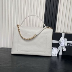 Replica Borse Imitazioni Maxi Flap Chanel Con Manico Superiore AS5543 Bianca Imitazioni Replica qualità specchio Borse Imitazioni Maxi Flap Chanel Con Manico Superiore AS5543 Bianca