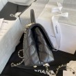 Borsa a Mano Chanel con Manico Superiore AS2215 Nera