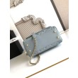Replica Perfetta Chanel con patta e manico superiore AS2215 Azzurro