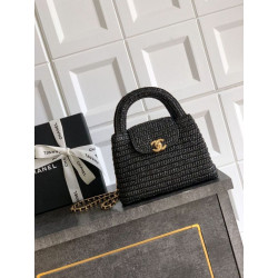 Borse Firmate Replica Chanel Kelly Tote in rafia Nero AS4416