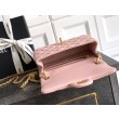 Borse Replica Chanel piccola con patta classica CF in pelle di agnello lucida rosa