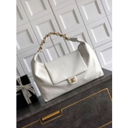 Bora Pari all'originale replica hobo Chanel AS5838 Pelle di vitello bianca