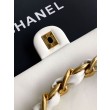 Bora Pari all'originale replica hobo Chanel AS5838 Pelle di vitello bianca
