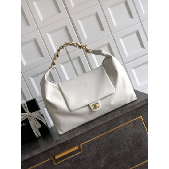 Bora Pari all'originale replica hobo Chanel AS5838 Pelle di vitello bianca