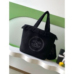 Borsa Tote Chanel Coco Beach con Borsa Piccola Agnello Nero