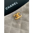 Borsa tote Chanel grande con tracolla a catena AS5303 Scamosciato Grigio