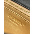 Chanel 25K Bora Pari all'originale replica a patta piccola con pallina dorata in pelle di agnello nera Chanel 25K Bora Pari all'originale replica a patta piccola con pallina dorata in pelle di agnello nera