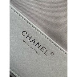 Chanel AS5293 Borsa a secchiello piccola Hobo Vintage con coulisse in pelle scamosciata grigia