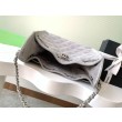 Chanel AS5293 Borsa a secchiello piccola Hobo Vintage con coulisse in pelle scamosciata grigia