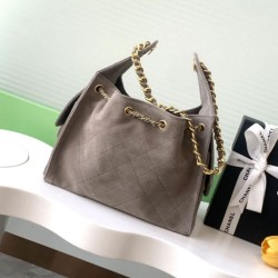 Replica Chanel AS5293 Borse Alta Qualità a secchiello piccola Hobo Vintage con coulisse in pelle scamosciata viola chiaro Imitazioni Replica qualità specchio Chanel AS5293 Borse Alta Qualità a secchiello piccola Hobo Vintage con coulisse in pelle scamosciata viola chiaro