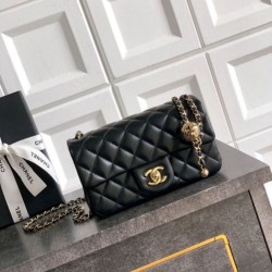 Replica qualità specchio Chanel 25K Bora Pari all'originale replica a patta piccola con pallina dorata in pelle di agnello nera