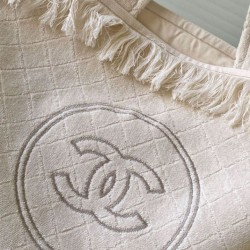 Replica qualità specchio Borsa Tote Chanel Coco Beach con Borsa Piccola Agnello Bianco