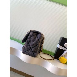 Borsa Maxi con Patta Chanel Denim Lavato AS5734 Blu