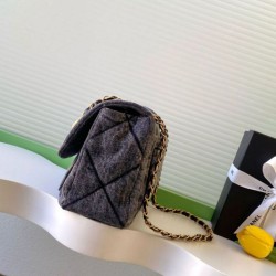 Replica Borsa Maxi con Patta Chanel Denim Lavato AS5734 Blu Imitazioni Replica qualità specchio Borsa Maxi con Patta Chanel Denim Lavato AS5734 Blu