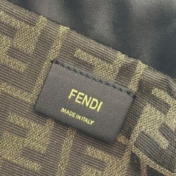 Replica Zaino con coulisse da donna Fendi Cappuccino Vintage Nero Imitazioni Replica qualità specchio Zaino con coulisse da donna Fendi Cappuccino Vintage Nero