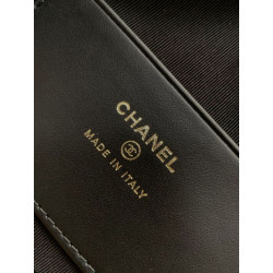Pochette Chanel 25S con catena Pelle di vitello granata AP4747 Nero