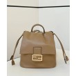 Zaino con coulisse da donna Fendi Cappuccino Vintage Albicocca
