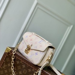 Replica Louis Vuitton M25682 Borsa a tracolla Pochette Métis East West Imitazioni Replica qualità specchio Louis Vuitton M25682 Borsa a tracolla Pochette Métis East West