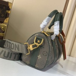 Replica M26930 Borsa da viaggio LV Keepall Bandoulière 25 Verde Imitazioni Replica qualità specchio M26930 Borsa da viaggio LV Keepall Bandoulière 25 Verde