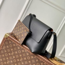 Replica Borsa a tracolla Louis Vuitton Low Key Messenger M13148 Nero Imitazioni Replica qualità specchio Borsa a tracolla Louis Vuitton Low Key Messenger M13148 Nero