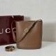 Replica qualità specchio Gucci 833660 Borsa a secchiello piccola Marrone