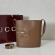 Replica qualità specchio Gucci 833660 Borsa a secchiello piccola Marrone