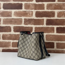 Replica Borse Alta Qualità a secchiello piccola Gucci GG Emblem 815118 Nera Imitazioni Replica qualità specchio Borse Alta Qualità a secchiello piccola Gucci GG Emblem 815118 Nera