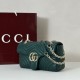 Replica Borsa 1:1 a tracolla media Gucci GG Marmont 837267 verde Imitazioni Replica qualità specchio Borsa 1:1 a tracolla media Gucci GG Marmont 837267 verde