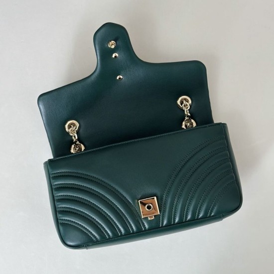 Replica Borsa 1:1 a tracolla media Gucci GG Marmont 837267 verde Imitazioni Replica qualità specchio Borsa 1:1 a tracolla media Gucci GG Marmont 837267 verde