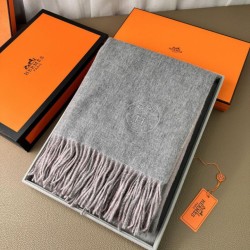 Replica qualità specchio Scialle reversibile classico in cashmere bicolore Hermès 70 x 200 Grigio/Rosa
