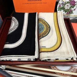 Replica Alta gamma replica Fazzoletto reversibile in seta e cashmere Hermès 135 Beige Imitazioni Replica qualità specchio Alta gamma replica Fazzoletto reversibile in seta e cashmere Hermès 135 Beige