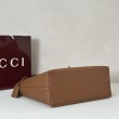 Borsa tote media Gucci GG Emblem 847456 Bordeaux