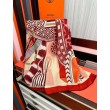 Fazzoletto Hermès in cashmere e seta Ondsdemarch 140 rosso