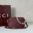 Gucci 847448 Borsa a tracolla piccola GG Emblem Bordeaux