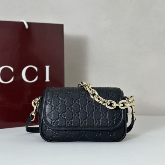 Gucci 847448 Borse Imitazioni a tracolla piccola GG Emblem Nero