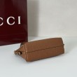 Gucci 847450 Borsa a tracolla piccola GG Emblem Marrone