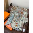 Pari all'originale replica Hermès Equestrian Academy Scialle in velluto reversibile 140 Marrone