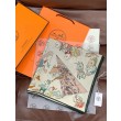 Pari all'originale replica Hermès Equestrian Academy Scialle in velluto reversibile 140 Marrone