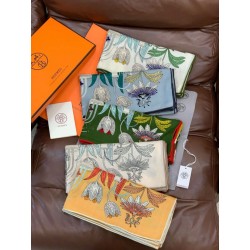 Pari all'originale replica Hermès Rare Treasures Fazzoletto in cashmere reversibile 140 03