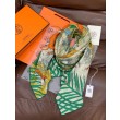 Scialle Hermès Premium in seta e cashmere tono su tono double face 140 02