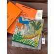 Scialle Hermès Premium in seta e cashmere tono su tono double face 140 02