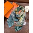 Pari all'originale replica Scialle Hermès Premium in seta e cashmere tono su tono double face 140 04