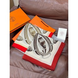 Qualità superiore replica Scialle Hermès reversibile in velluto tono su tono con finimenti per cavalli stile balestra 135 Rosso